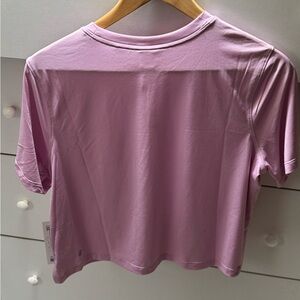 NWT ULTRALIGHT WAIST LENGTH T SHIRT